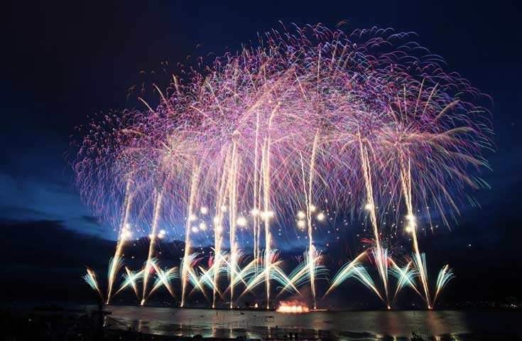 諏訪湖祭湖上花火